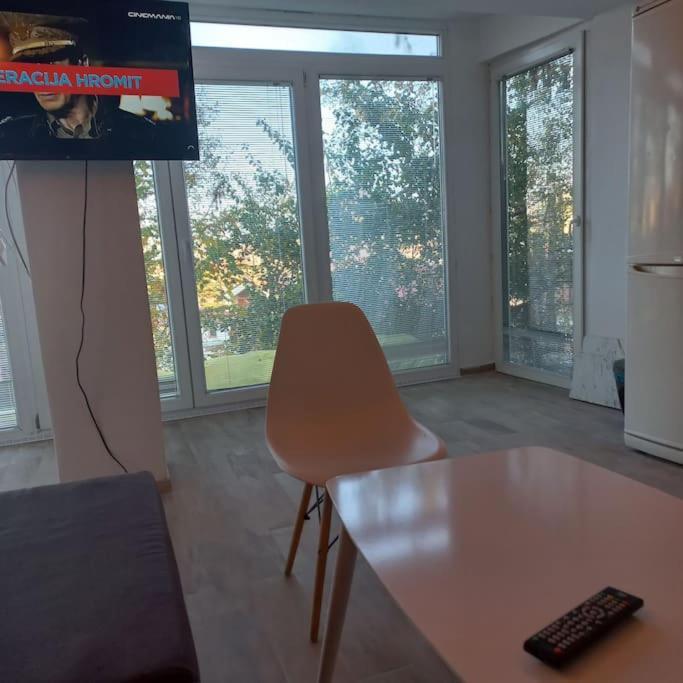 Lovely 1- Bedroom Condo Close To Downtown Skopje Extérieur photo